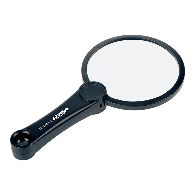 Magnifier With Illumination